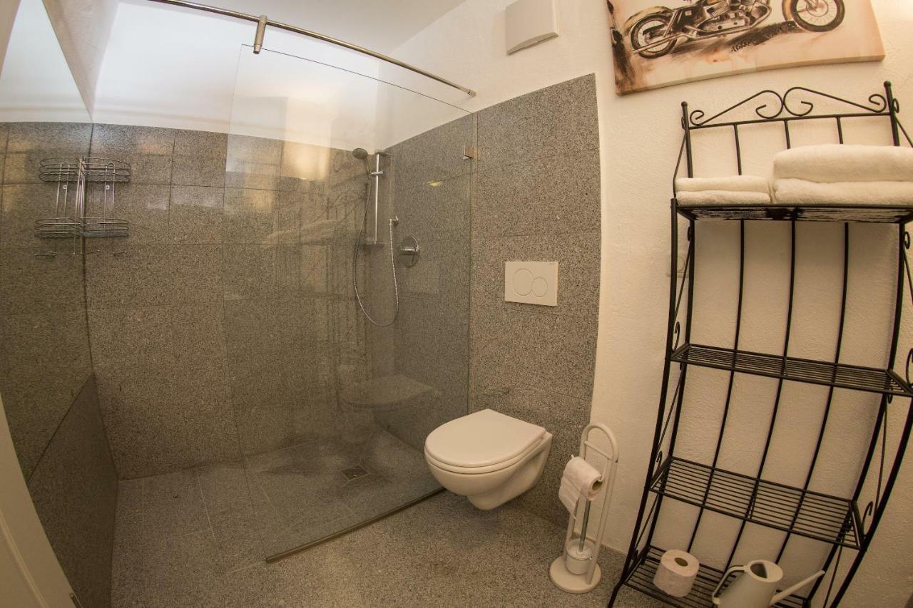 Flo & Co Apartamento Weissenkirchen in der Wachau Exterior foto